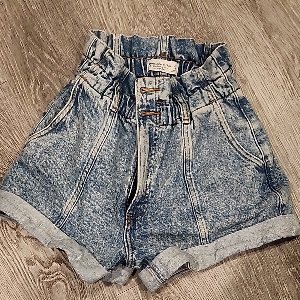 Abercrombie & Fitch High-Waist Light Blue Shorts
